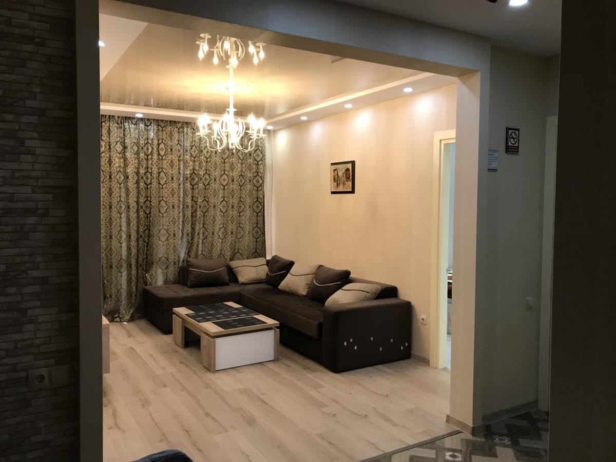 Apartment Lux With 3 Rooms Batumi Esterno foto